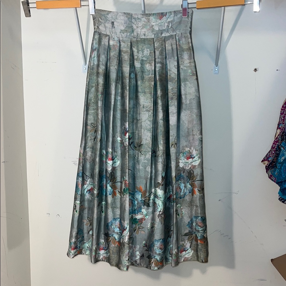 SHEIN Floral A-Line Skirt in Gray and Blue (#44)